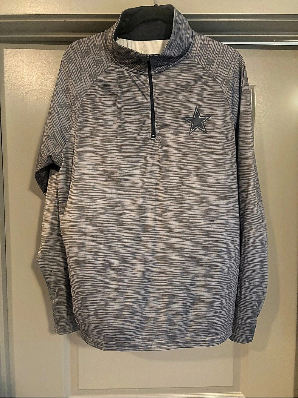 Dallas Cowboys Quarter-Zip Pullover in Gray, Blue & White Like New